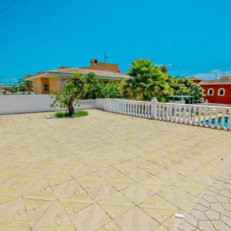Marlene - Private Pool With Sea Views From The Rooftop In Villa *